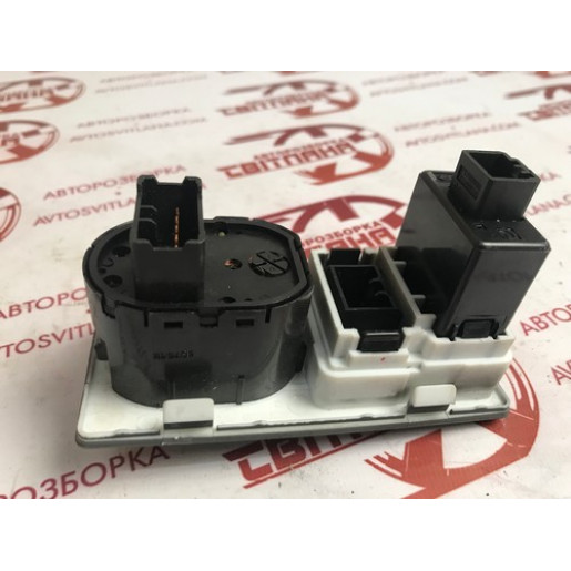 Блок кнопок торпедо Kia Sorento 2002-2009 932503E100CY